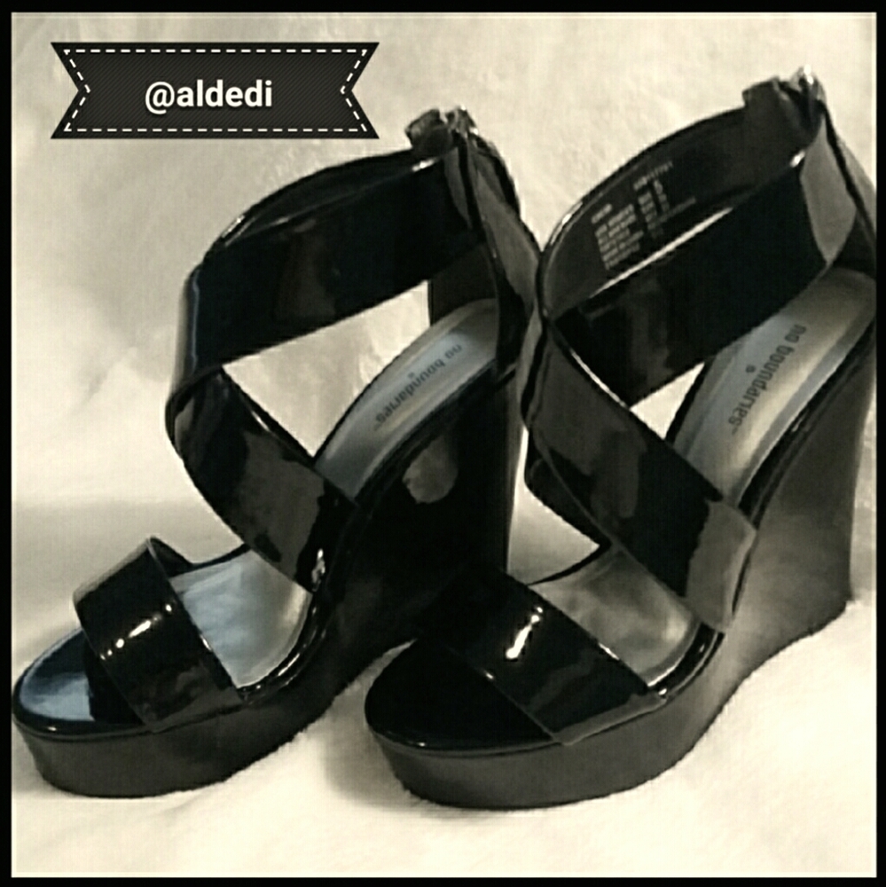 Black Patent Wedges Shoes strap 🌺